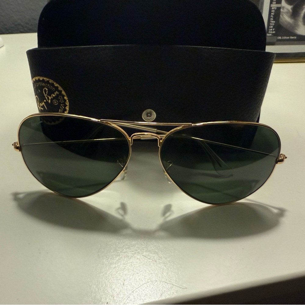 Ray-Ban Gold and Black Aviator Sunglasses - Picture 2 of 4